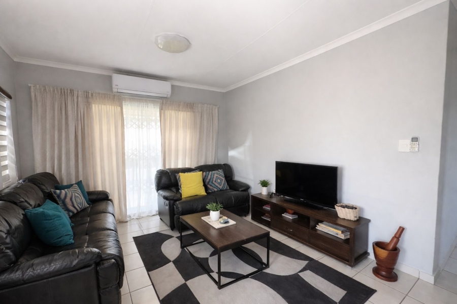 3 Bedroom Property for Sale in Waterkloof East North West